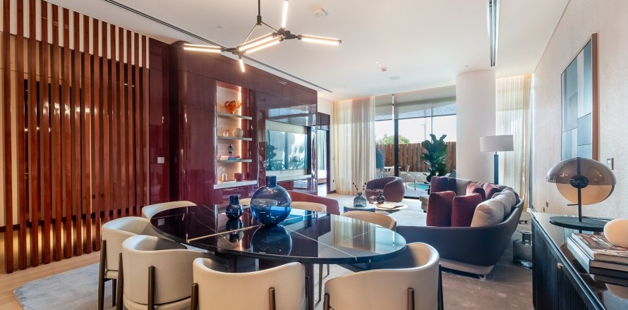 Apartment in Jumeirah, Dubai 4 bedrooms, 516 sq.m. № 96942