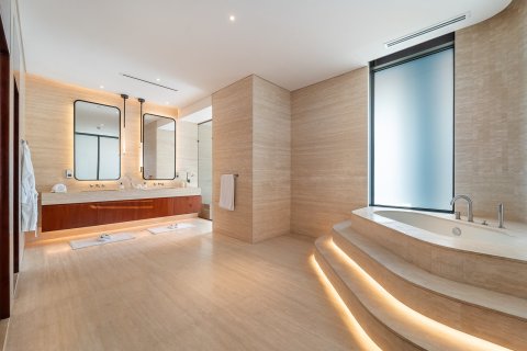 Apartment in Jumeirah, Dubai 4 bedrooms, 516 sq.m. № 96942 - photo 16