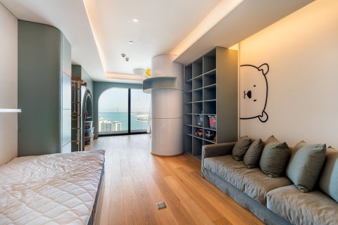 Apartment in Palm Jumeirah, Dubai 4 bedrooms, 538 sq.m. № 96946 - photo 25