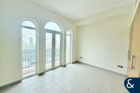 Villa in Legacy Nova Villas, Jumeirah Park, Dubai 4 bedrooms, 516 sq.m. № 76615 - photo 4