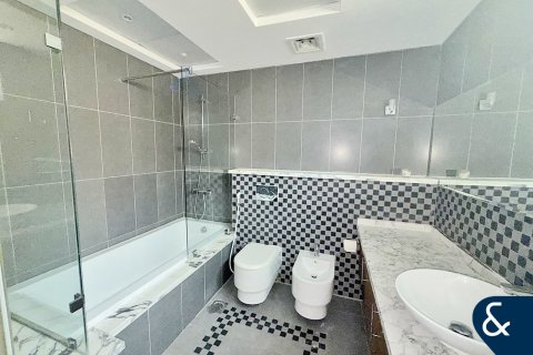 Villa in Legacy Nova Villas, Jumeirah Park, Dubai 4 bedrooms, 516 sq.m. № 76615 - photo 5