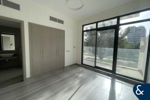 Townhouse in DAMAC Hills (Akoya by DAMAC), Dubai 3 bedrooms, 150 sq.m. № 76617 - photo 14