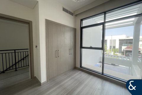 Townhouse in DAMAC Hills (Akoya by DAMAC), Dubai 3 bedrooms, 150 sq.m. № 76617 - photo 12