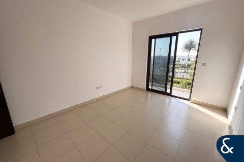 Villa in Mira, Reem, Dubai 3 bedrooms, 203 sq.m. № 76613 - photo 7