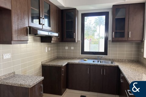 Villa in Mira, Reem, Dubai 3 bedrooms, 203 sq.m. № 76613 - photo 5