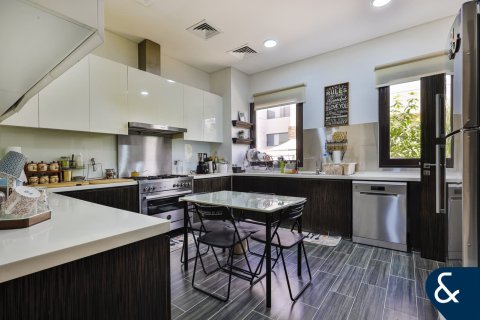 Villa in DAMAC Hills (Akoya by DAMAC), Dubai 6 bedrooms, 1000 sq.m. № 76612 - photo 11