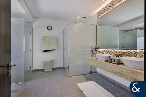 Villa in DAMAC Hills (Akoya by DAMAC), Dubai 6 bedrooms, 1000 sq.m. № 76612 - photo 14