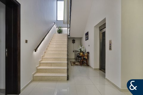 Villa in DAMAC Hills (Akoya by DAMAC), Dubai 6 bedrooms, 1000 sq.m. № 76612 - photo 12