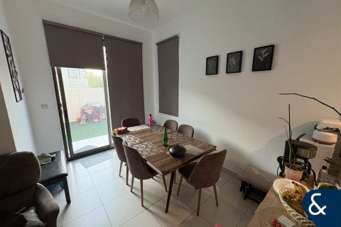 Villa in Mira Oasis, Reem, Dubai 3 bedrooms, 281 sq.m. № 76616 - photo 5