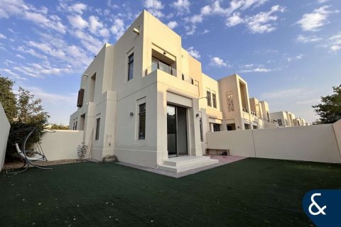 Villa in Mira Oasis, Reem, Dubai 3 bedrooms, 281 sq.m. № 76616 - photo 1
