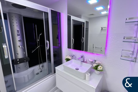 Apartment in Shams, Jumeirah Beach Residence, Dubai 2 bedrooms, 128 sq.m. № 76618 - photo 11