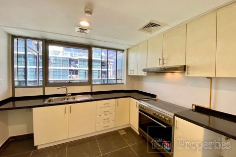 Снять в аренду квартиру в Дубае: 3 спальни, 193.1м², № 84690 - фото 13