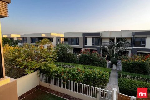 Villa à Dubai Hills Estate, Dubai, 4 chambres, 201.5 m², № 84692 - photo 9