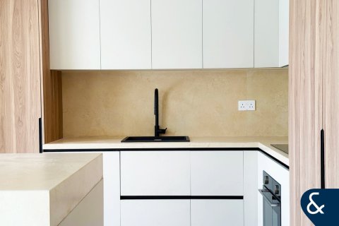 Villa en Springs 12, The Springs, Dubai, 3 dormitorios, 228 m², № 75509 - foto 16