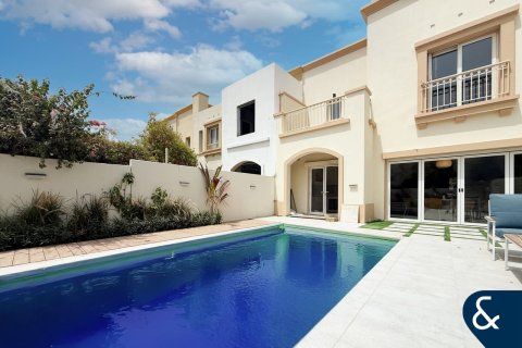 Villa en Springs 12, The Springs, Dubai, 3 dormitorios, 228 m², № 75509 - foto 1