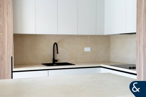 Villa en Springs 12, The Springs, Dubai, 3 dormitorios, 228 m², № 75509 - foto 12