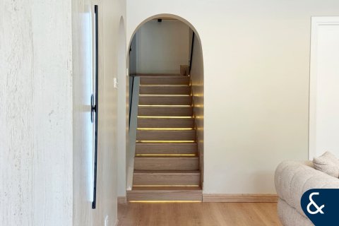 Villa en Springs 12, The Springs, Dubai, 3 dormitorios, 228 m², № 75509 - foto 18