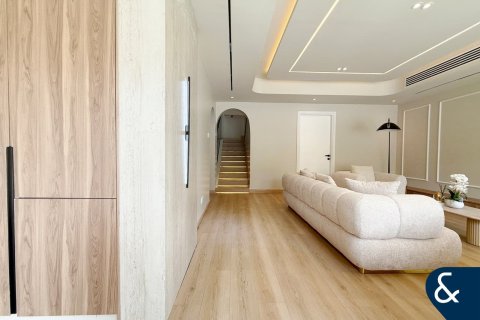 Villa en Springs 12, The Springs, Dubai, 3 dormitorios, 228 m², № 75509 - foto 6