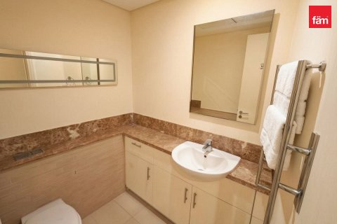 Villa in Mirdif, Dubai 5 bedrooms, 422.8 sq.m. № 137755 - photo 12