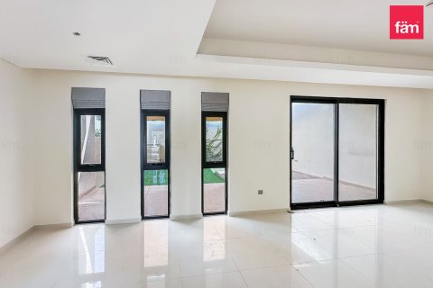 Townhouse in Dubai 4 bedrooms, 174.8 sq.m. № 137754