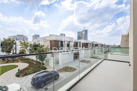 Снять в аренду виллу в District One, Мохаммед Бин Рашид Сити, Дубай: 4 спальни, 312м², № 20563 - фото 30