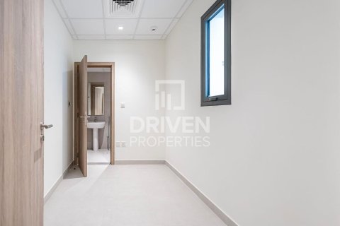 Снять в аренду виллу в District One, Мохаммед Бин Рашид Сити, Дубай: 4 спальни, 312м², № 20563 - фото 18