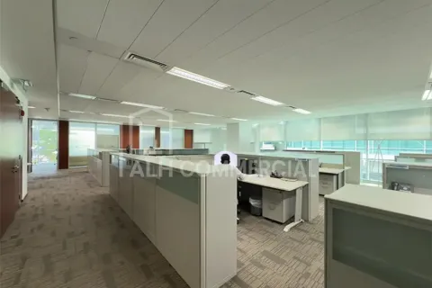 Office in Sheikh Zayed Road, Dubai 1 room, 534 sq.m. № 92752 - photo 4