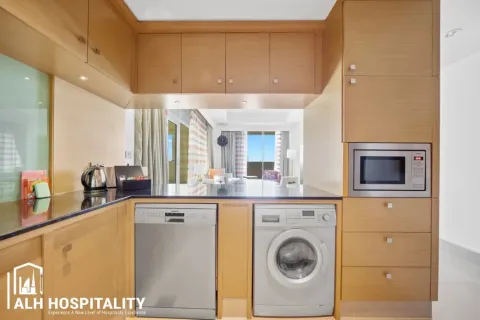 Hotel Apartment in Al Jaddaf, Dubai 1 bedroom, 75 sq.m. № 92753 - photo 11