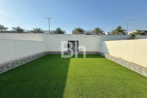 Снять в аренду таунхаус в Al Furjan, Дубай: 3 спальни, 254м², № 22017 - фото 1