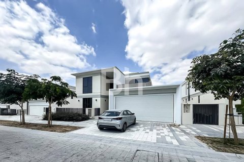 Снять в аренду виллу в Tilal Al Ghaf, Дубай: 5 спален, 425м², № 22013 - фото 1