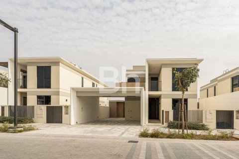 Villa in Tilal Al Ghaf, Dubai 4 bedrooms, 438 sq.m. № 22016 - photo 14