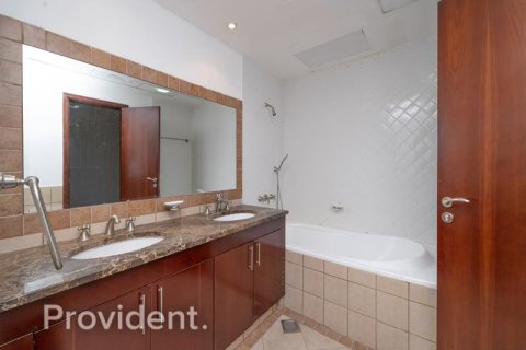 Apartamento en Dubai Festival City, Dubai, 2 dormitorios, 209.7 m², № 2921 - foto 7