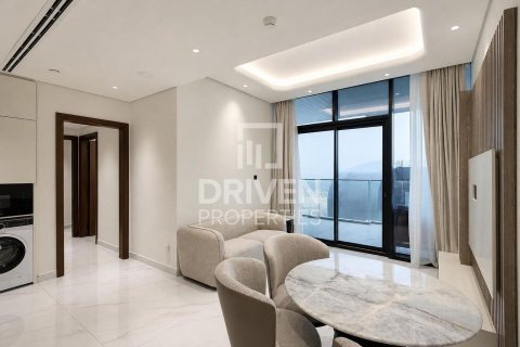 Apartment in Dubai Science Park, Dubai 2 bedrooms, 95.69 sq.m. № 128361 - photo 2