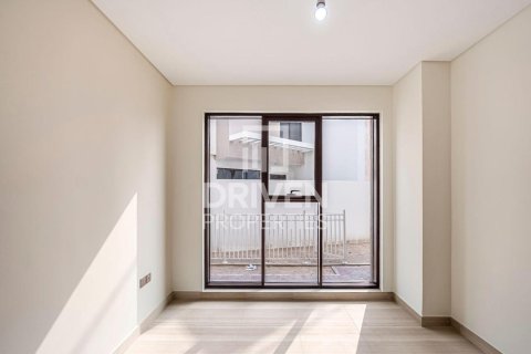 Townhouse in Park Residences, DAMAC Hills (Akoya by DAMAC), Dubai 5 bedrooms, 341.88 sq.m. № 128353 - photo 5