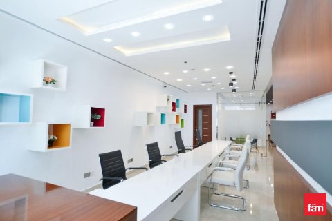 Office in Business Bay, Dubai 151.2 sq.m. № 53372 - photo 1