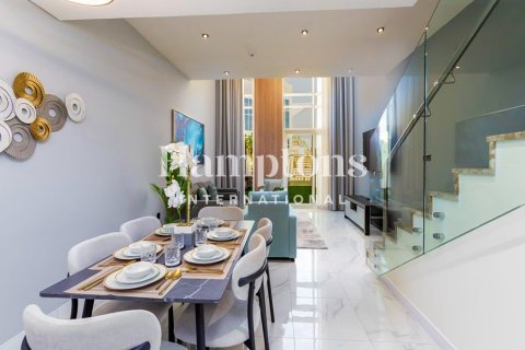 Villa in Dubai Land, Dubai 2 bedrooms, 123.79975071 sq.m. № 101481 - photo 6