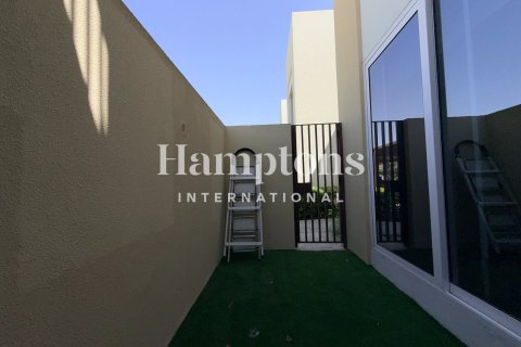 Снять в аренду квартиру в Dubai South (Dubai World Central), Дубай: 3 спальни, 222.77953594м², № 101482 - фото 23