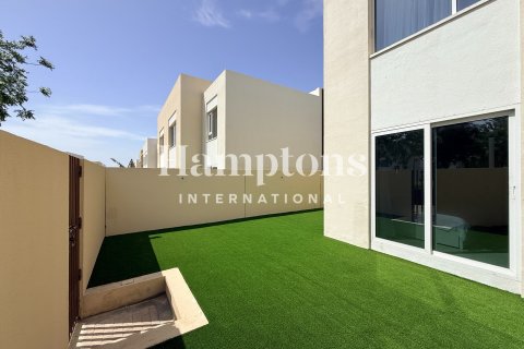 Снять в аренду квартиру в Dubai South (Dubai World Central), Дубай: 3 спальни, 222.77953594м², № 101482 - фото 10