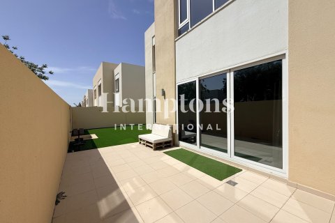 Снять в аренду квартиру в Dubai South (Dubai World Central), Дубай: 3 спальни, 222.77953594м², № 101482 - фото 13