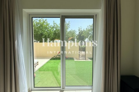 Снять в аренду квартиру в Dubai South (Dubai World Central), Дубай: 3 спальни, 222.77953594м², № 101482 - фото 8