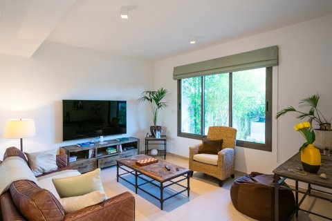 Adosado en Town Square, Dubai, 3 dormitorios, 211.54013100 m², № 101490 - foto 9