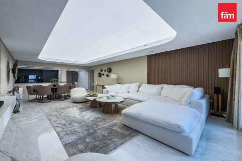 Appartement à Palm Jumeirah, Dubai, 3 chambres, 216.3 m², № 64086 - photo 1