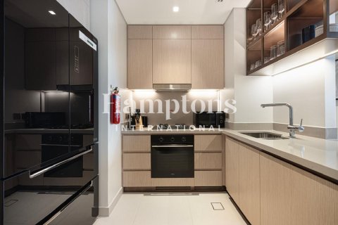 Apartment in Downtown Dubai (Downtown Burj Dubai), Dubai 2 bedrooms, 100.05653100 sq.m. № 63313 - photo 3