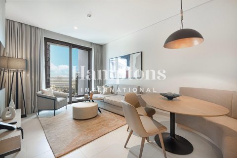 Apartment in Downtown Dubai (Downtown Burj Dubai), Dubai 2 bedrooms, 100.05653100 sq.m. № 63313 - photo 2