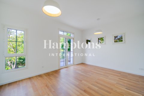 Townhouse in Springs 4, The Springs, Dubai 4 bedrooms, 347.08560800 sq.m. № 63301 - photo 1