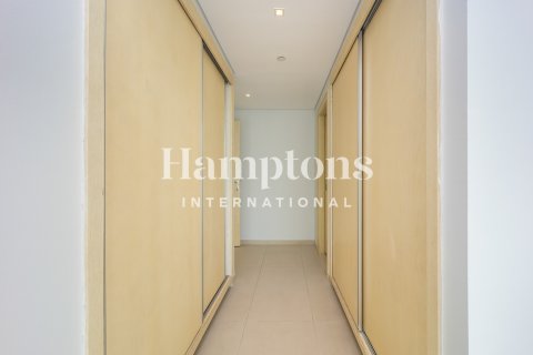 Apartment in Jumeirah Beach Residence, Dubai 2 bedrooms, 154.03317400 sq.m. № 63308 - photo 2