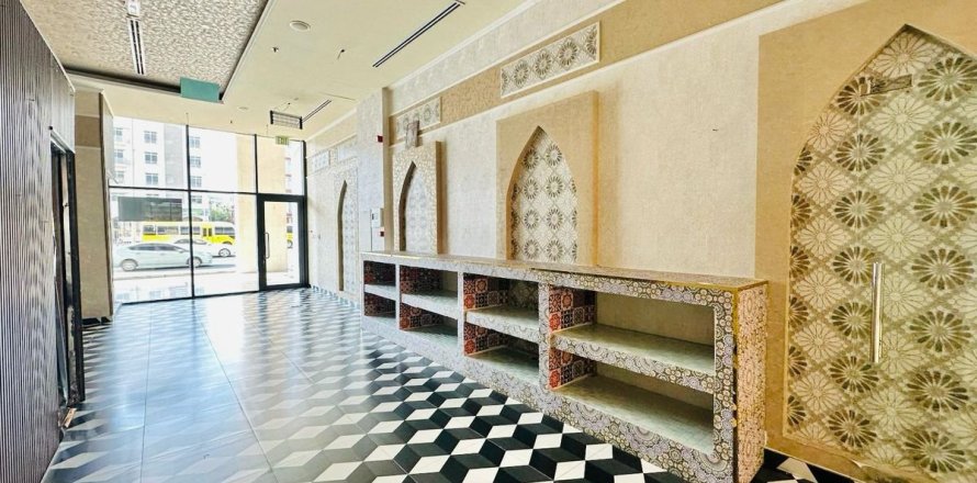 Tienda en Dubai, 67.8 m², № 10781