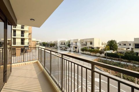Apartment in Town Square, Dubai 2 bedrooms, 108 sq.m. № 57113 - photo 2