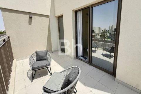 Villa in Dubai South (Dubai World Central), Dubai 4 bedrooms, 357 sq.m. № 57112 - photo 3