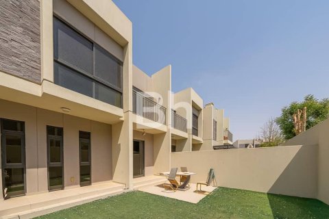 Villa en DAMAC Hills (Akoya by DAMAC), Dubai, 3 dormitorios, 175 m², № 57111 - foto 1